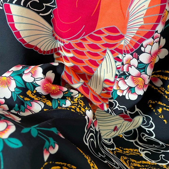 Unisex Sakura Blossoms & Koi Fish Printed Haori Kimino Cardigan | ONE Size - Picture 4 of 10